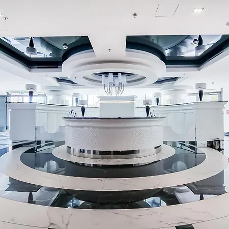 Апартаменти Ans Hanza Tower No 701 - Swimming Pool, Sauna, Jacuzzi, Viewing Terrace