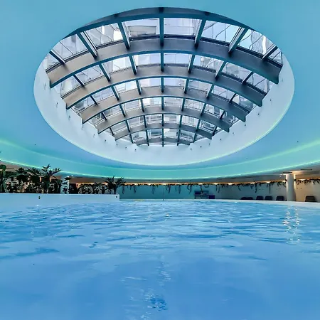 Ans Hanza Tower No 701 - Swimming Pool, Sauna, Jacuzzi, Viewing Terrace Апартаменти *