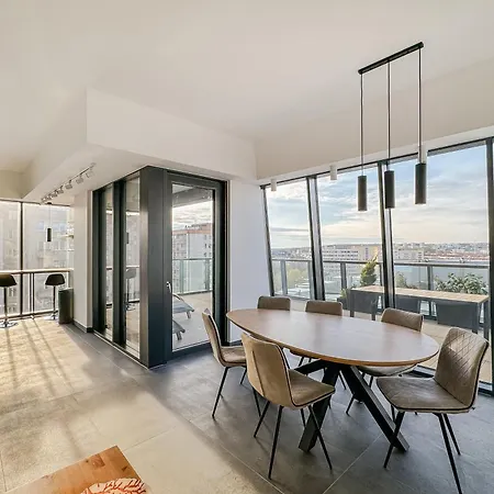 Апартаменти Ans Hanza Tower No 701 - Swimming Pool, Sauna, Jacuzzi, Viewing Terrace