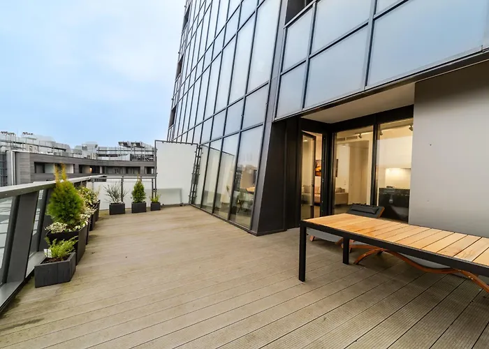 Ans Hanza Tower No 701 - Swimming Pool, Sauna, Jacuzzi, Viewing Terrace Apartment *