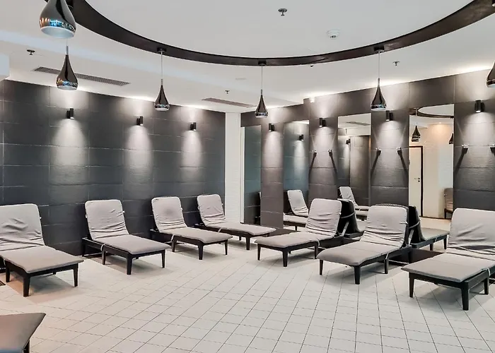 Apartment Ans Hanza Tower No 701 - Swimming Pool, Sauna, Jacuzzi, Viewing Terrace