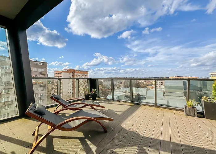 Ans Hanza Tower No 701 - Swimming Pool, Sauna, Jacuzzi, Viewing Terrace